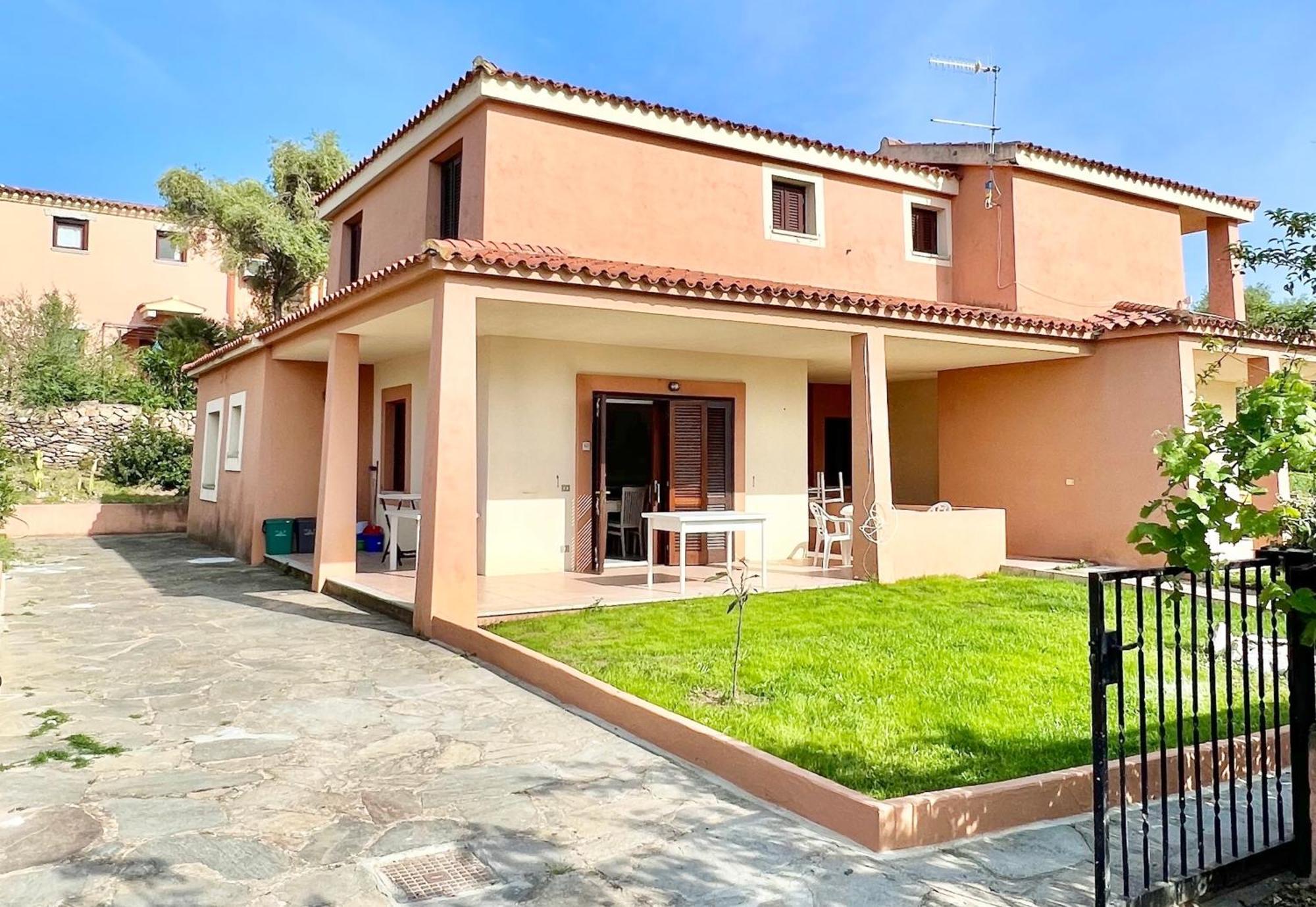 Iss Travel, Gli Asfodeli - Large Apartments With Private Terrace San Teodoro  Exterior photo