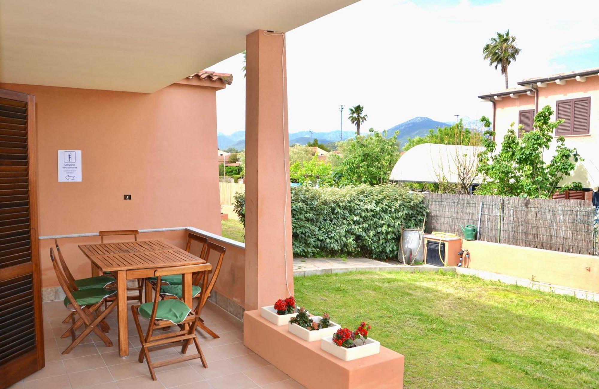 Iss Travel, Gli Asfodeli - Large Apartments With Private Terrace San Teodoro  Exterior photo